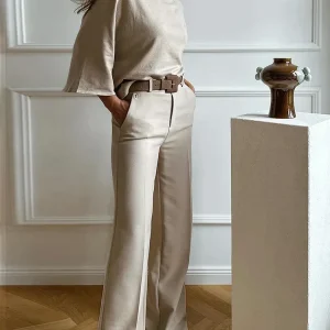 Comfortabel Tweedelige Set met Riem en Elegante Pasvorm